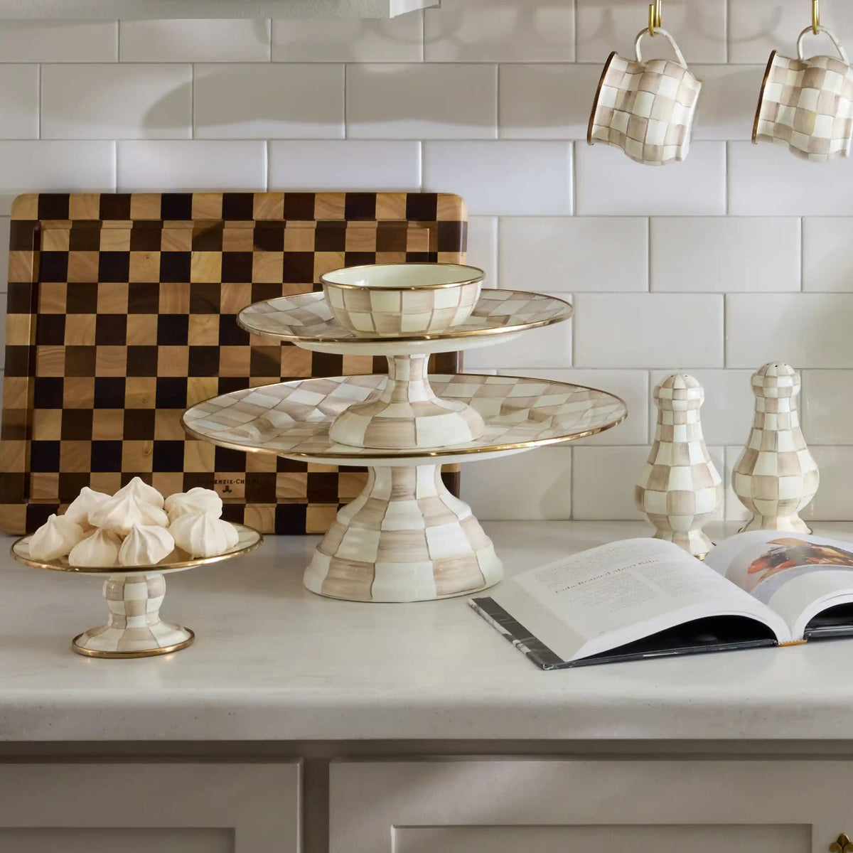 Rosy Check Mini Pedestal Platter