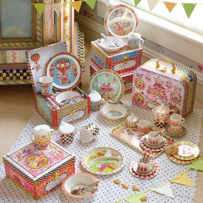 On the Farm Toddler's Dinnerware Set