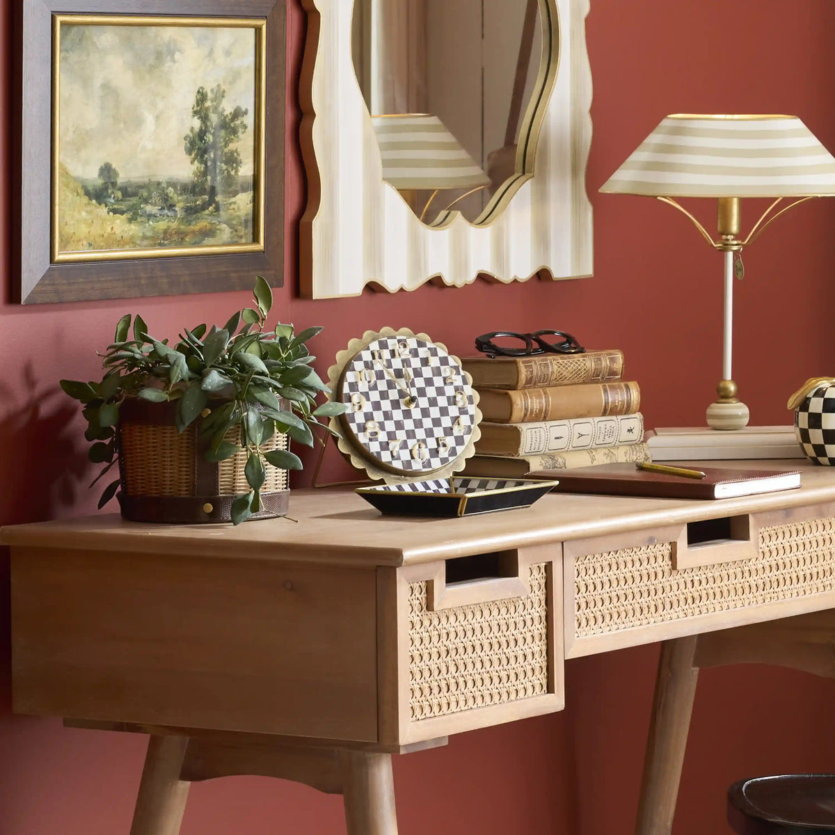 Rosy Check Scalloped Desk Clock
