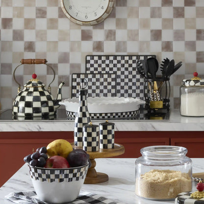 Courtly Check Everyday Medium Oval Baker