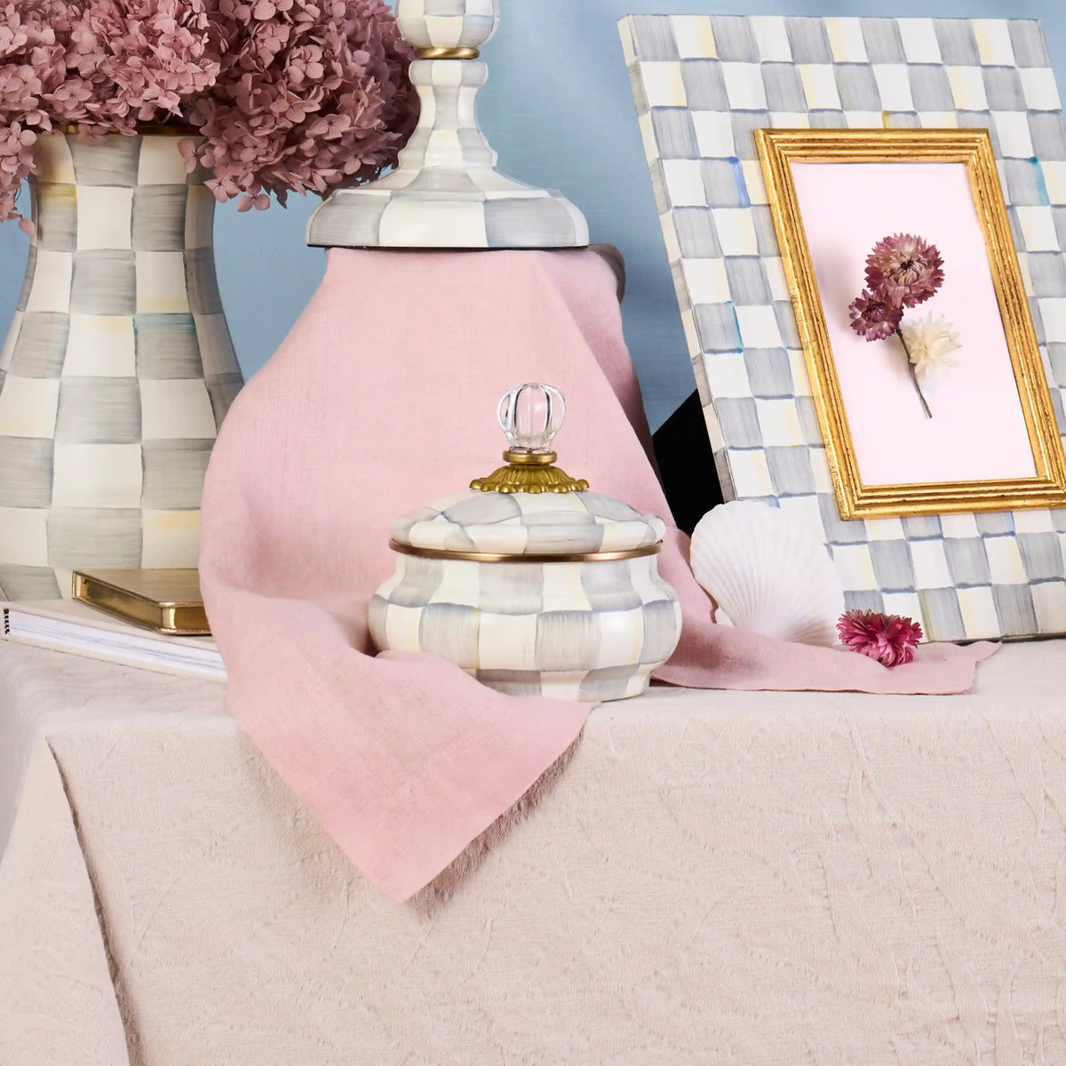 Rosy Check Squashed Pot