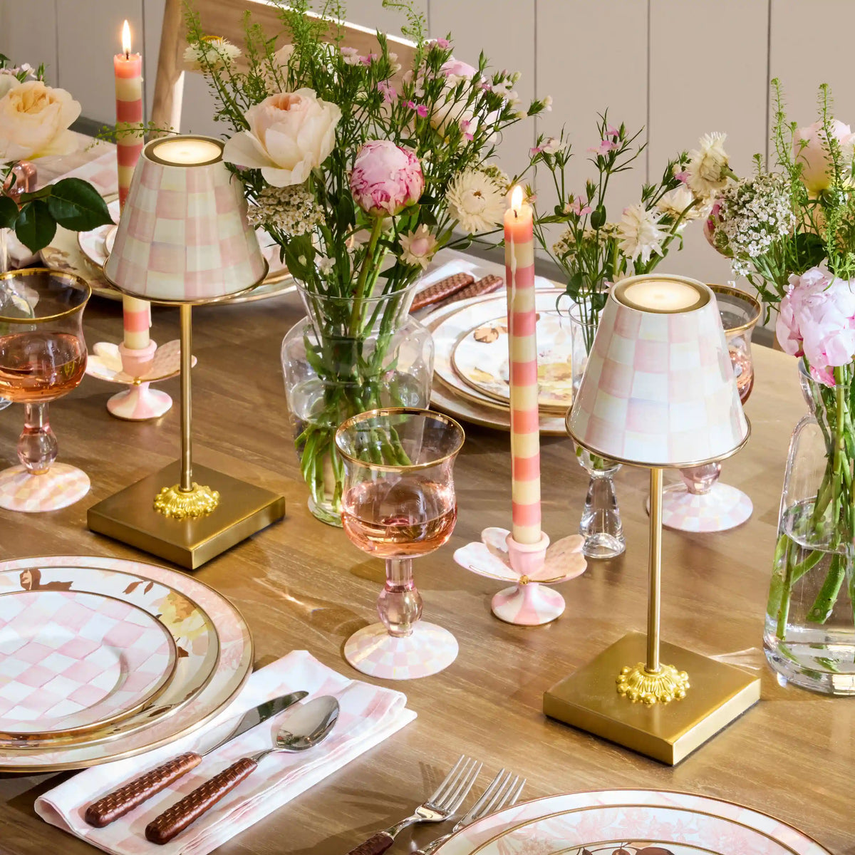Rosy Check LED Rechargeable Cafe Table Lamp
