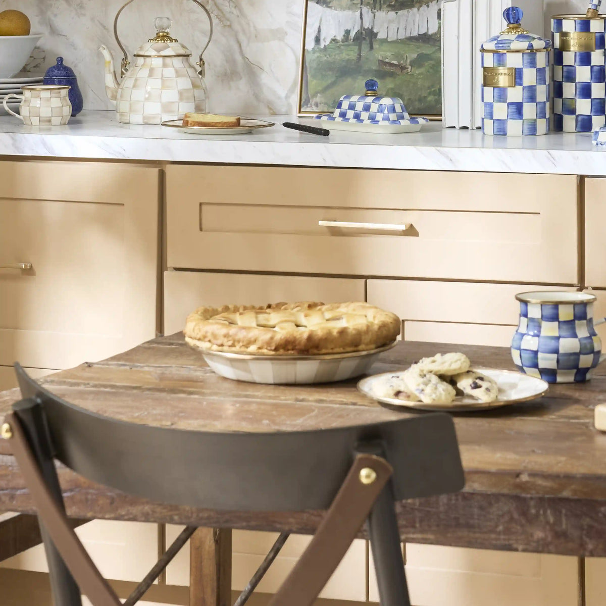 Wild Rose Brown Pie Plate