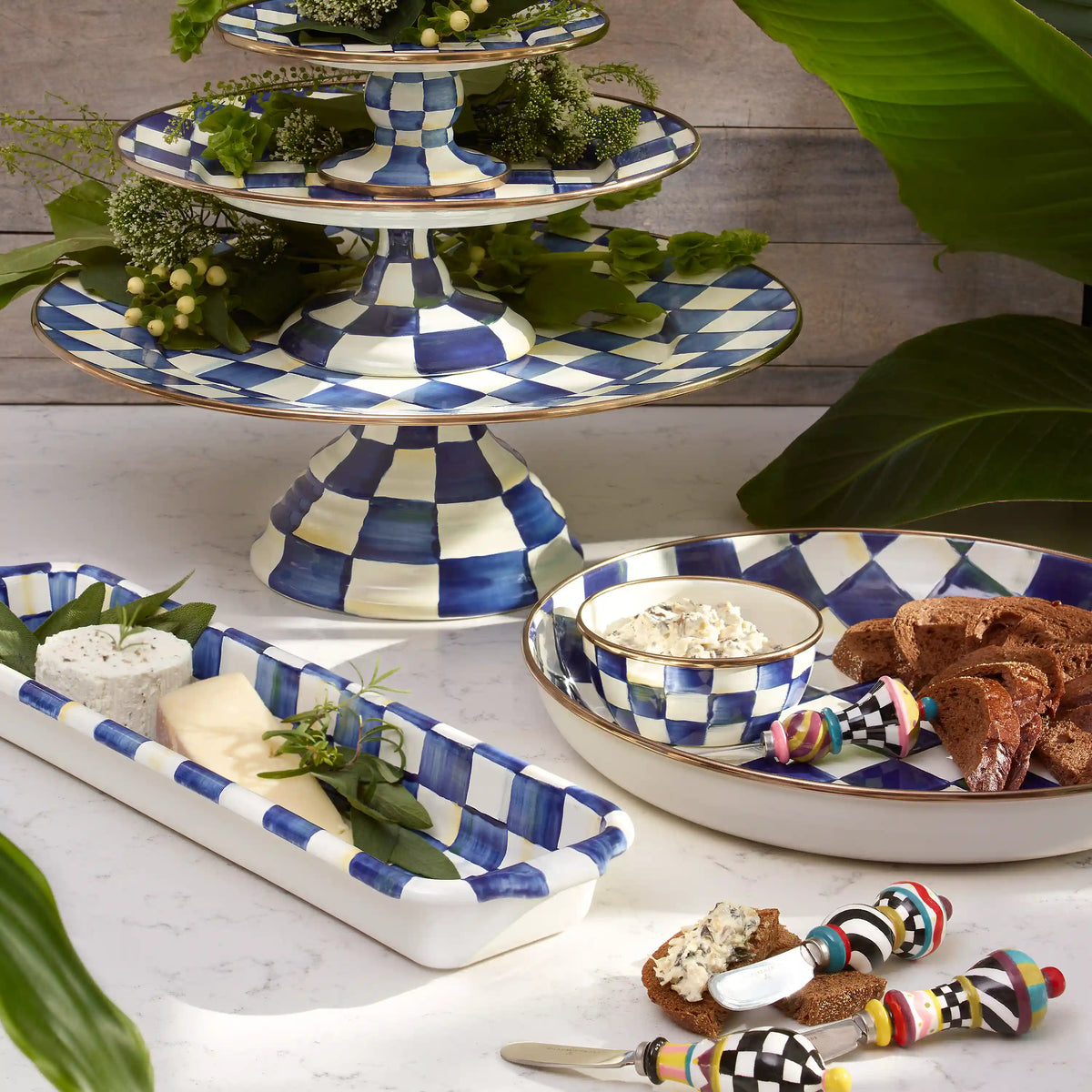 Emerald Check Large Pedestal Platter
