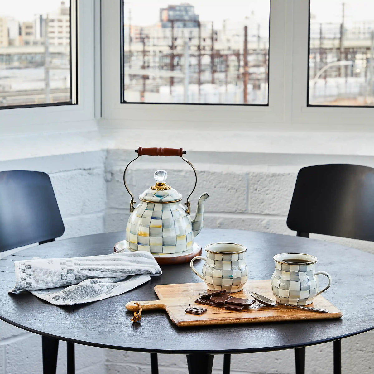 Rosy Check 3 Quart Tea Kettle
