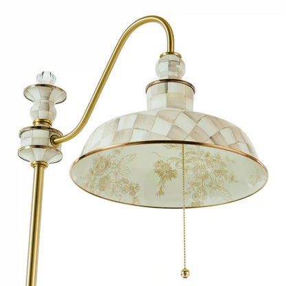 Courtly Farmhouse Floor Lamp