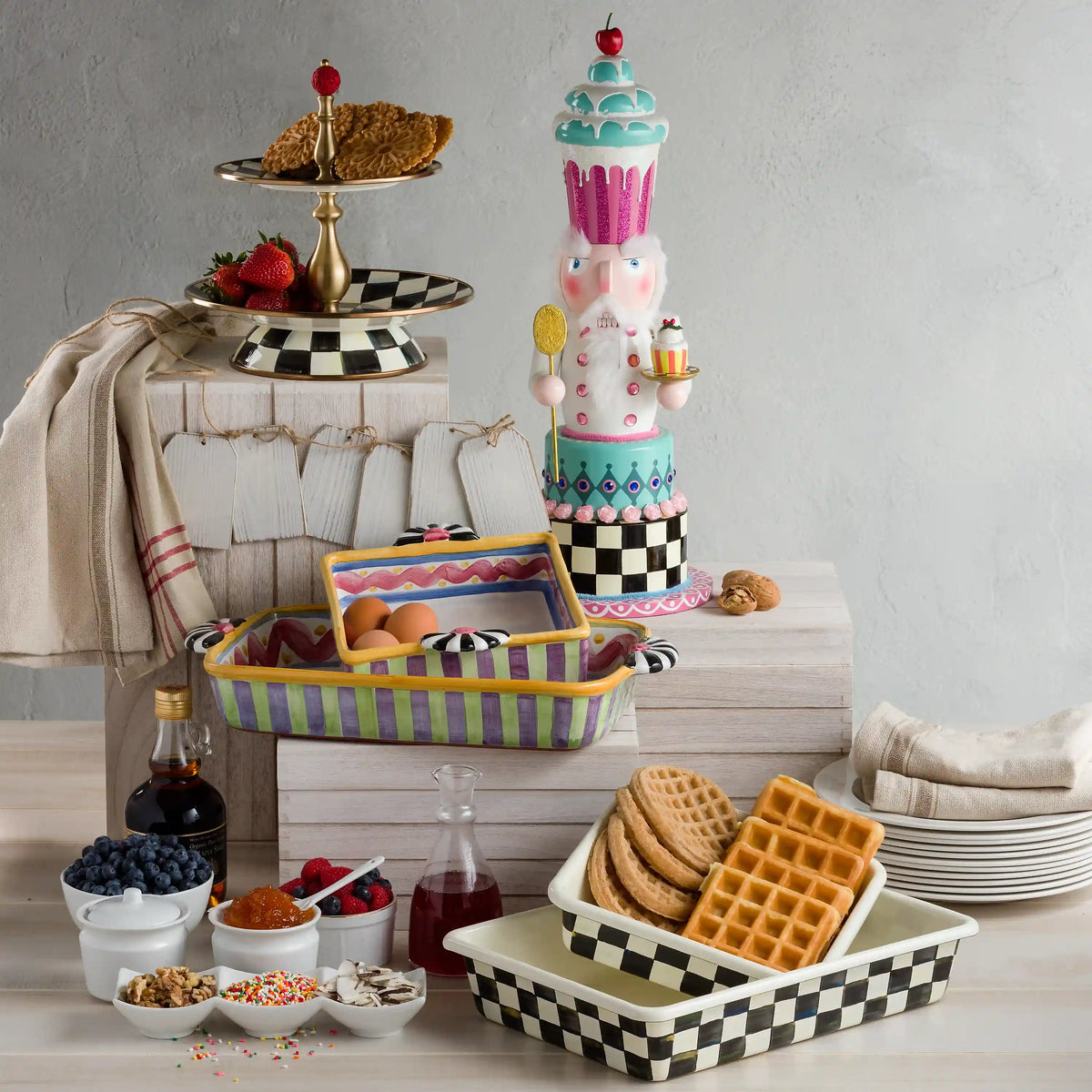 Royal Check Three Tier Sweet Stand
