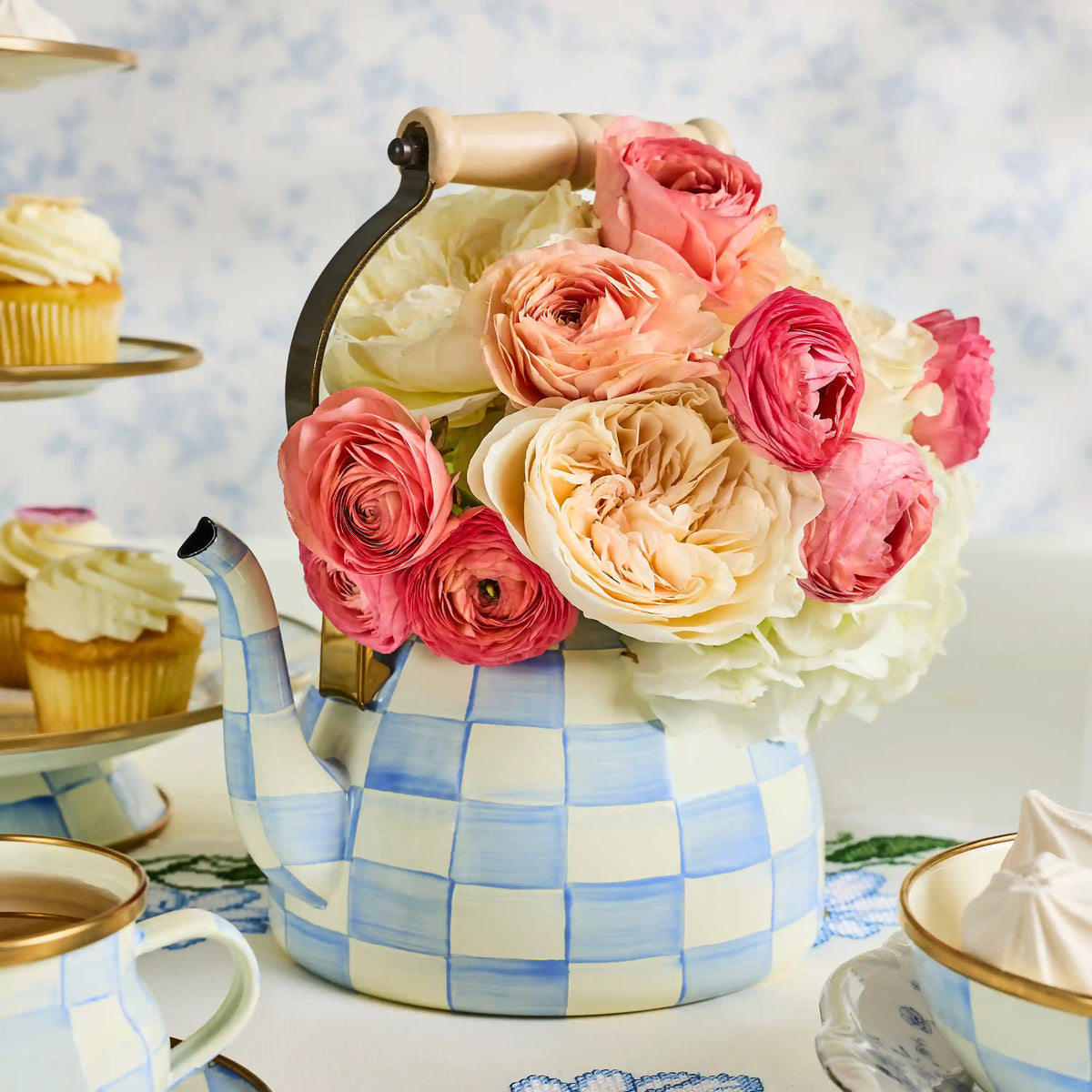 Rosy Check 3 Quart Tea Kettle