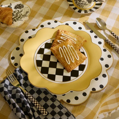 Buttercream Petal Dinner Plate
