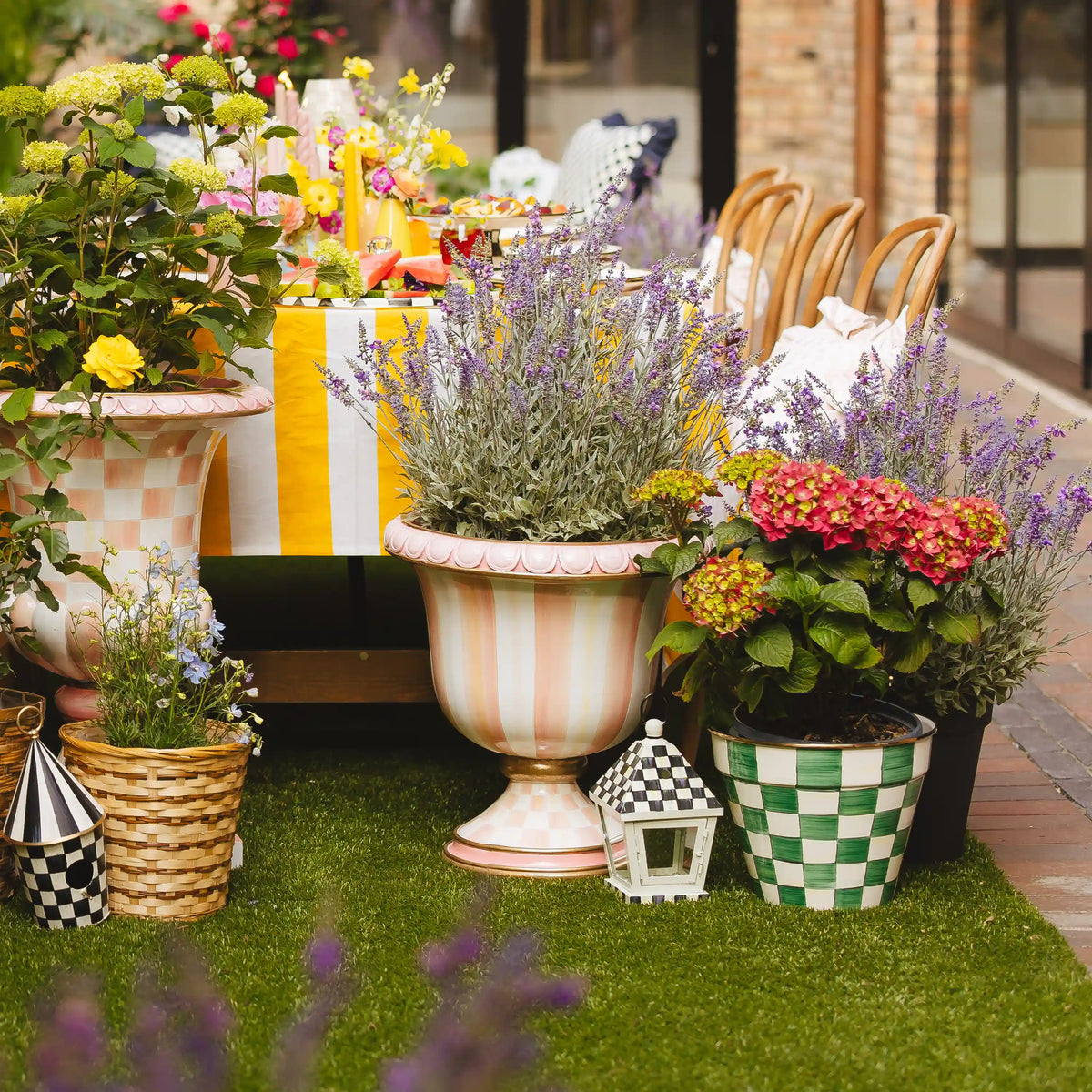 Courtly Stripe Urn