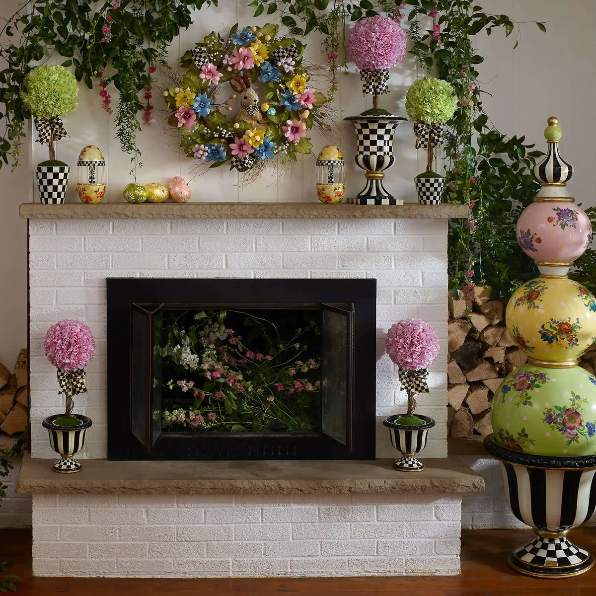 Mocha Check Tabletop Pedestal Urn