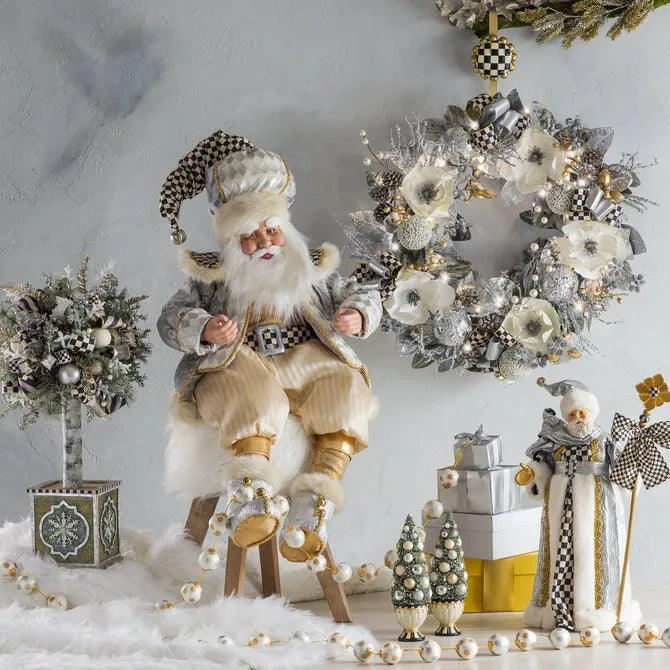 Courtly Check Wreath Hanger