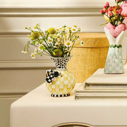 Collectors Series: Vase Edition - Bee Vase