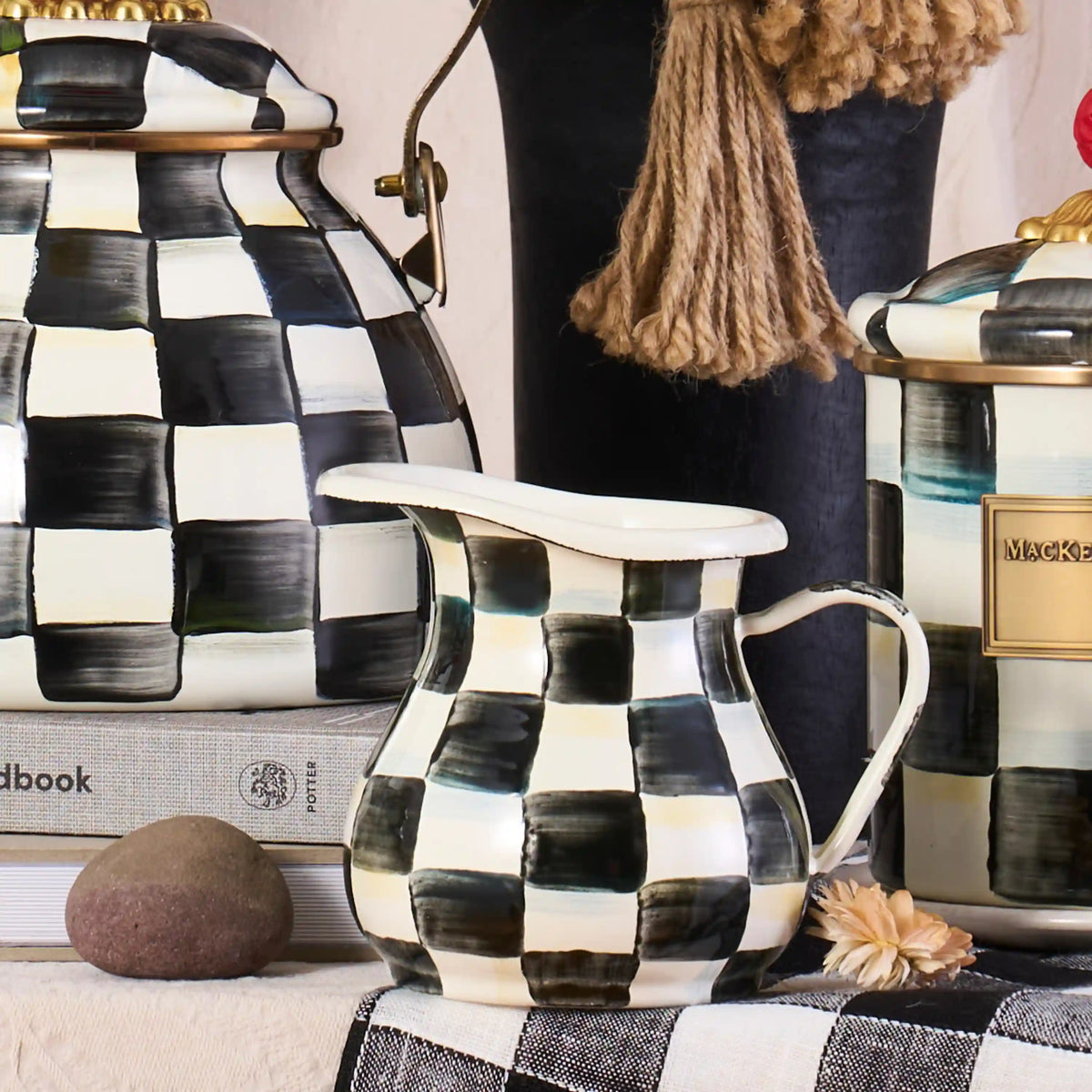 Rosy Check Creamer