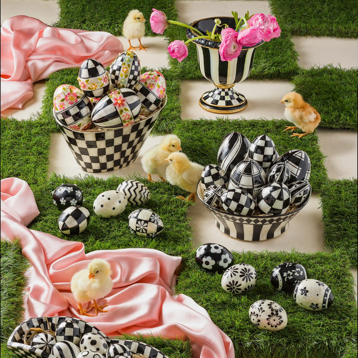 Courtly Stripe Tabletop Urn