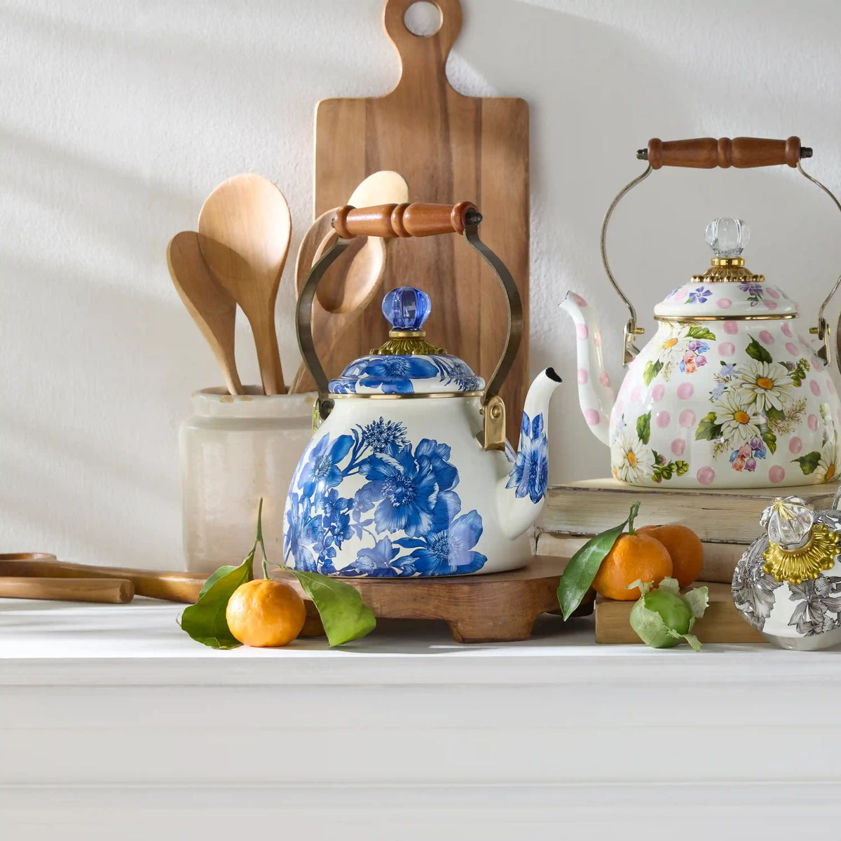 White Flower Market 2 Quart Tea Kettle