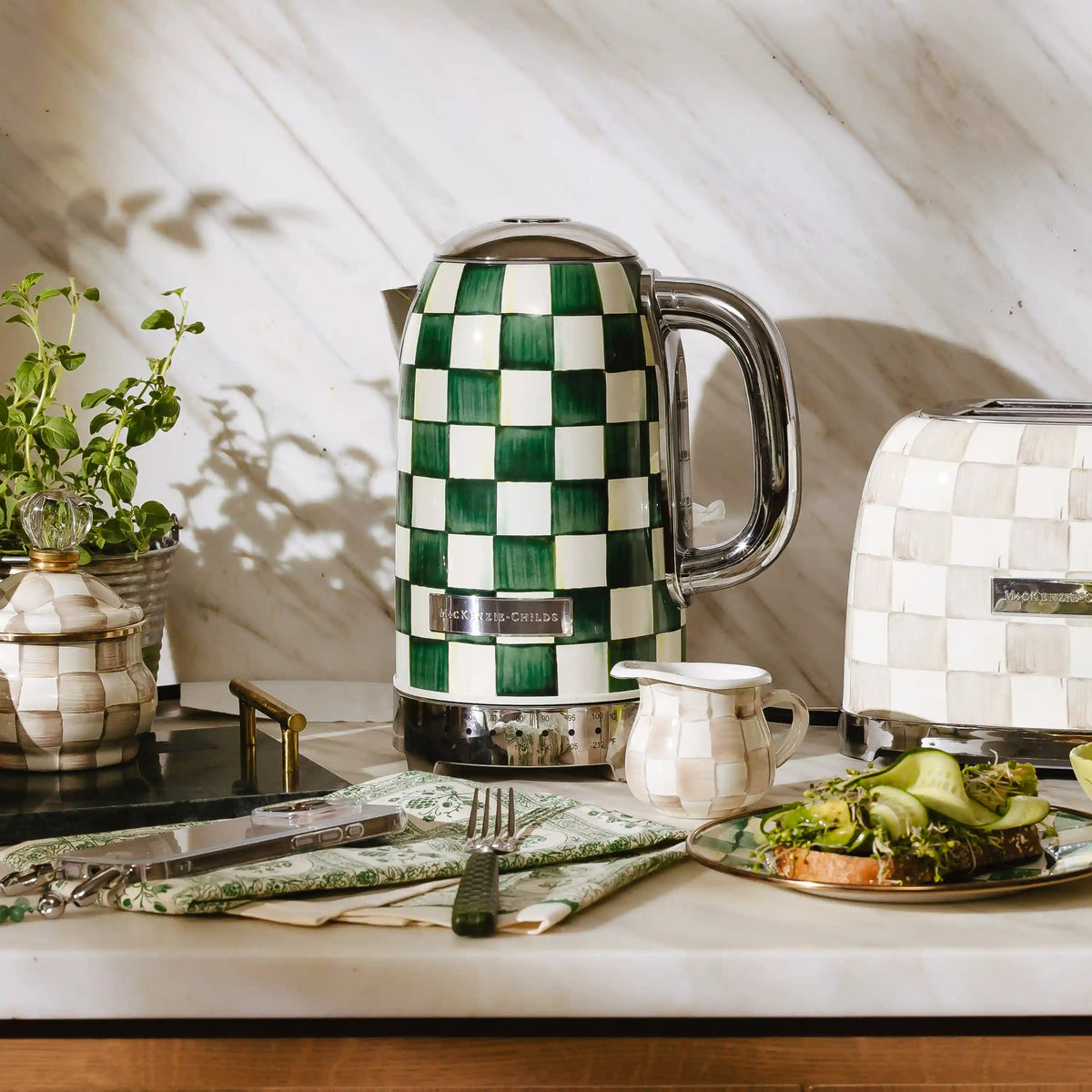 Courtly Check Electric Kettle