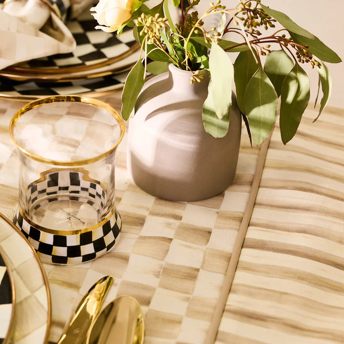Mocha Check Table Runner