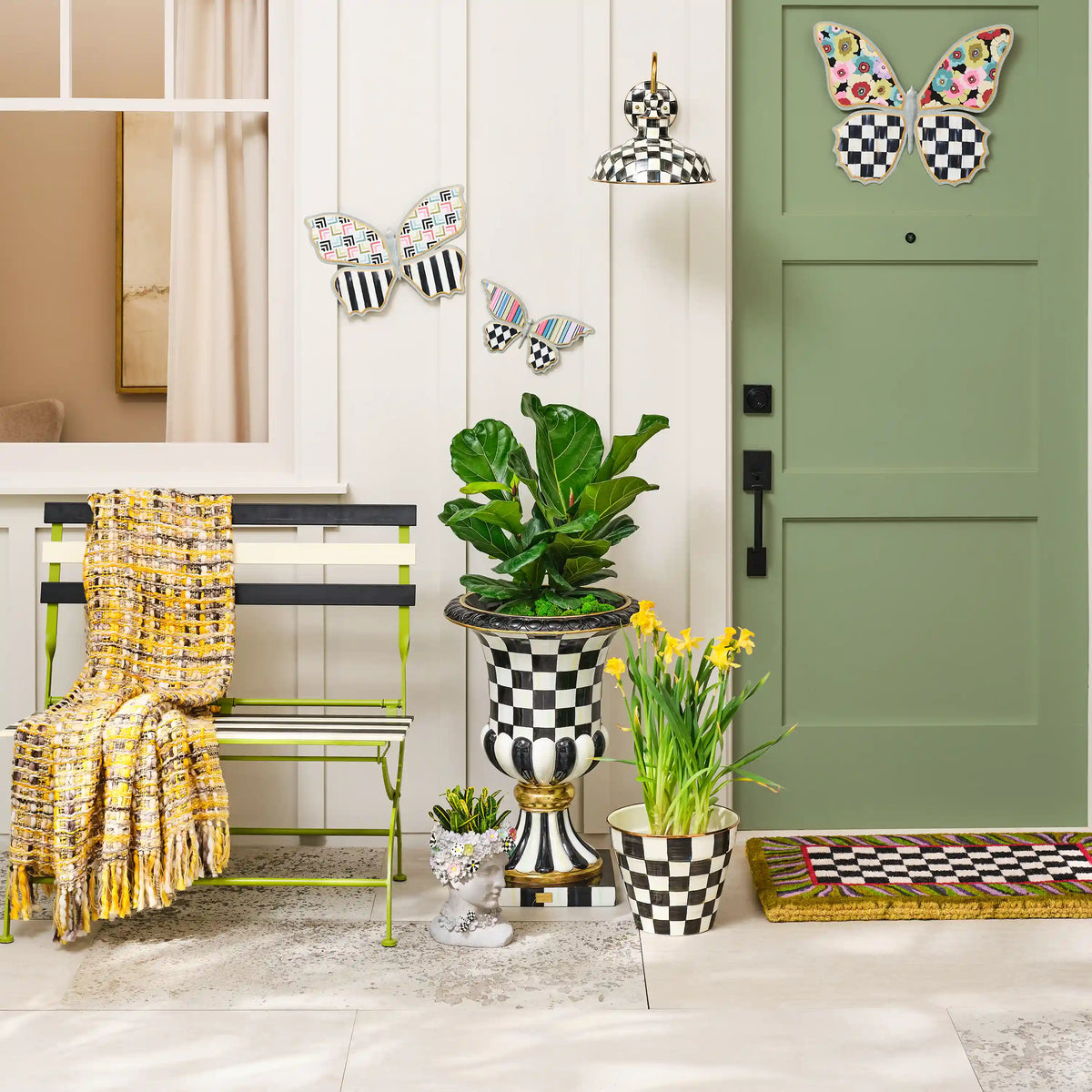 Courtly Stripe Urn