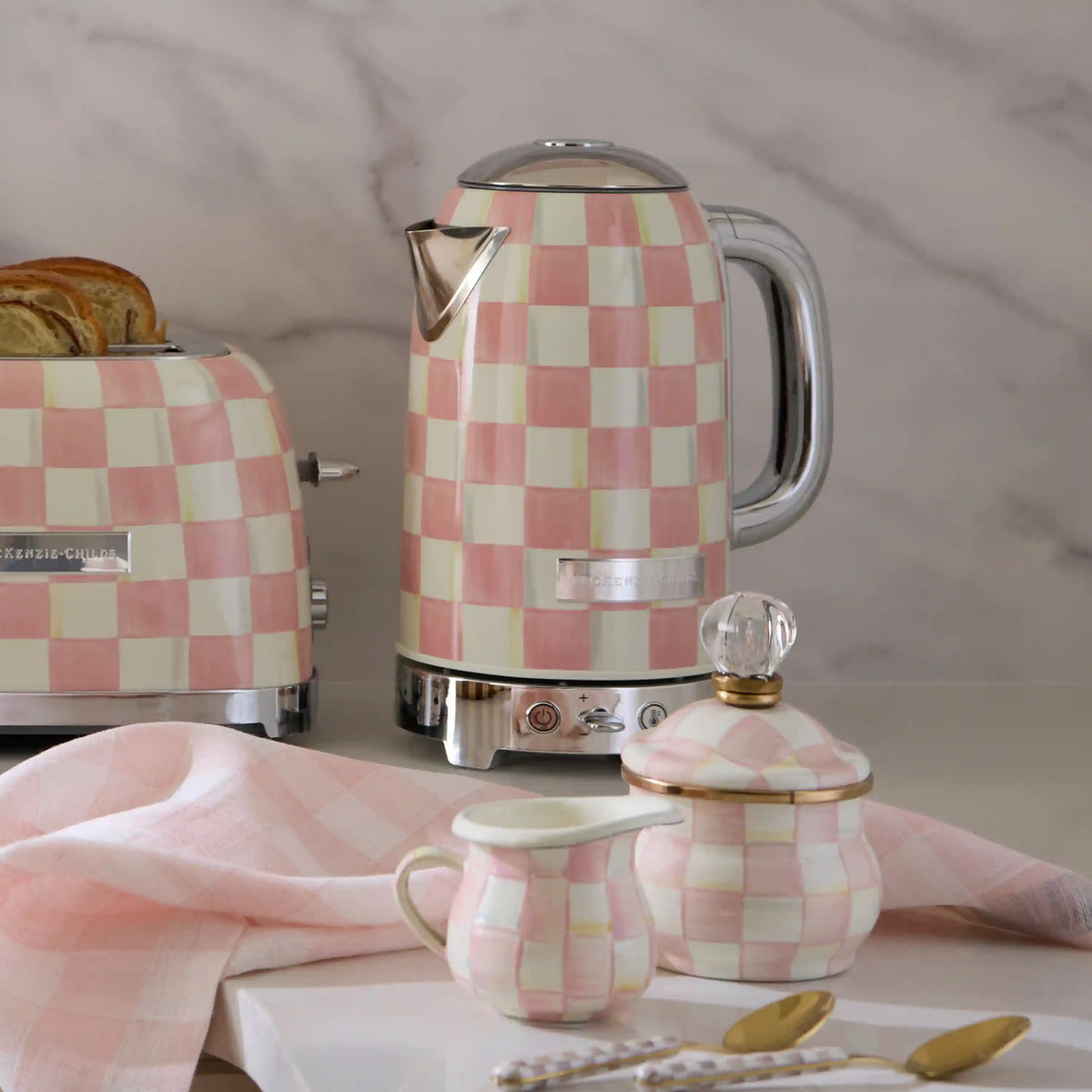 Courtly Flower Market Electric Kettle
